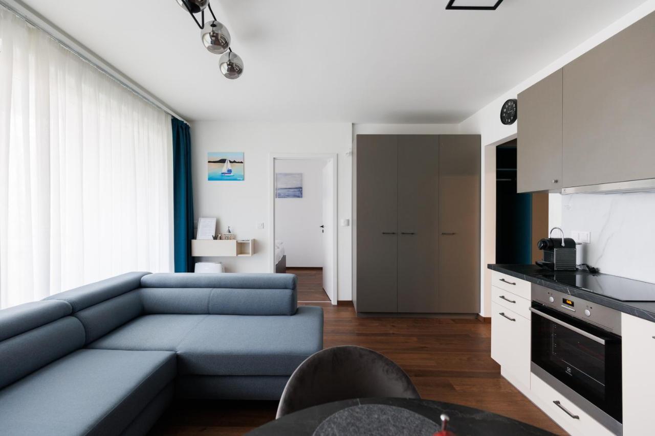 Villa Bauhaus Wellness Apartman 102 Siófok Exterior foto